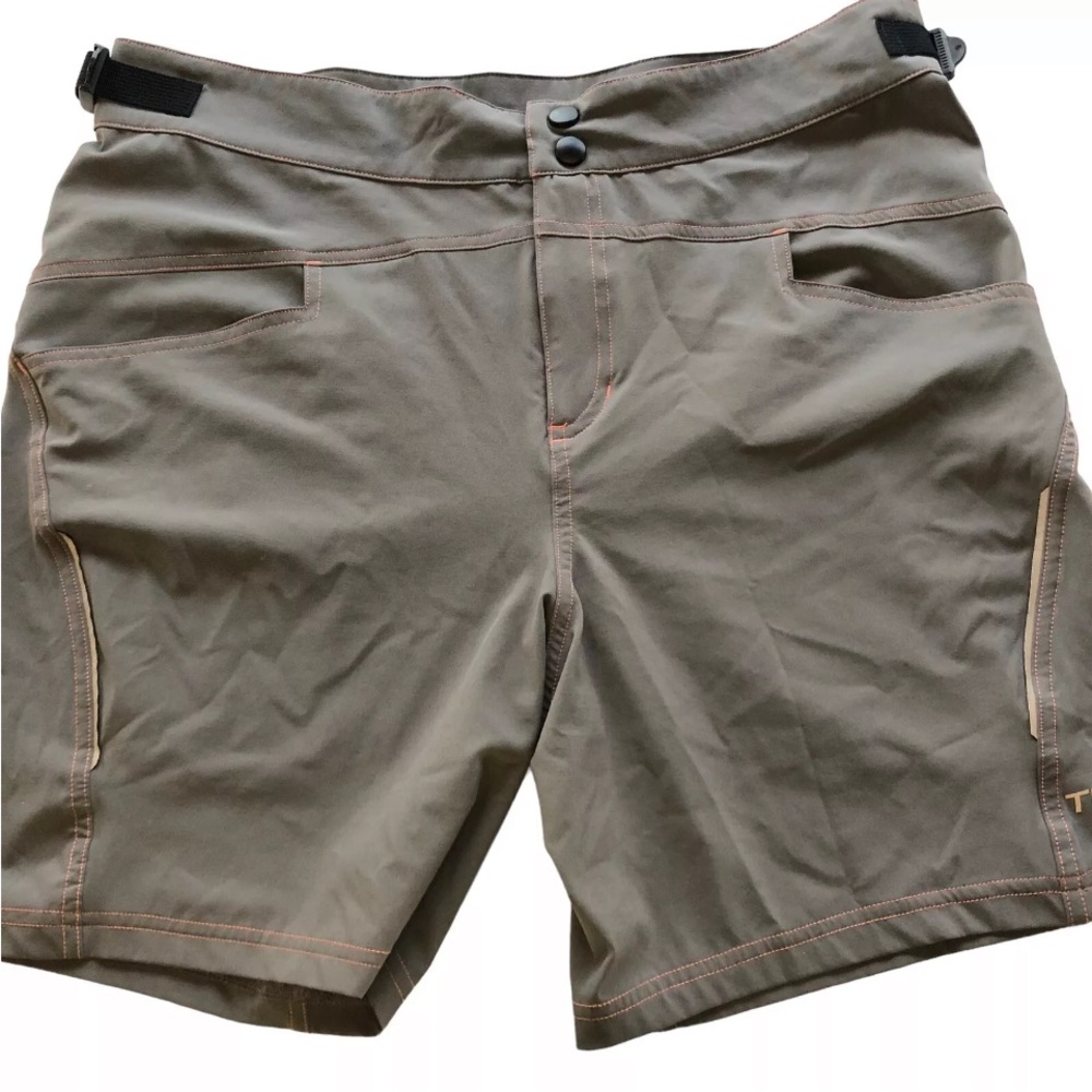 Women’s Cycling Shorts Size Medium Gray Trayl Brand Pockets Adjustable Waist